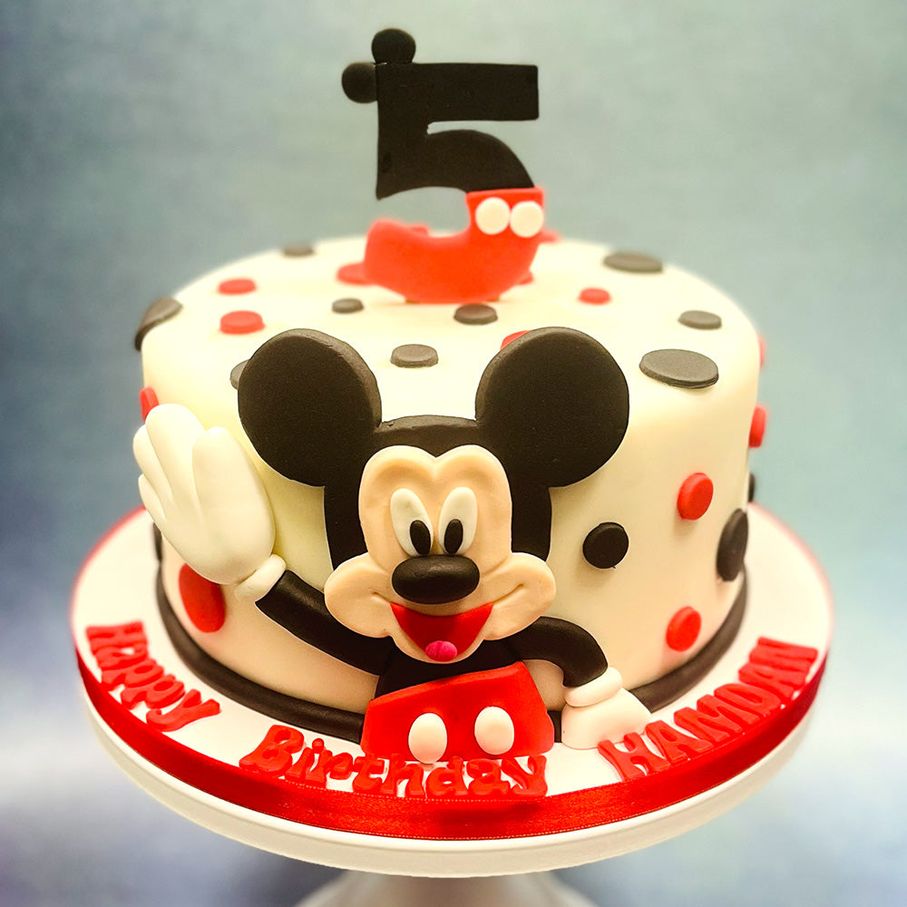 Minnie Mouse Cake