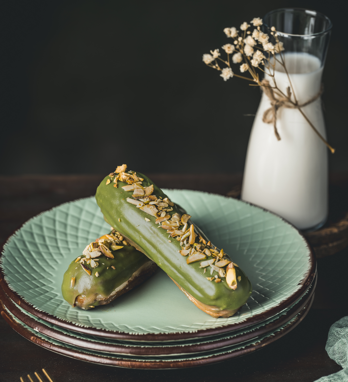 Pistachio Eclair