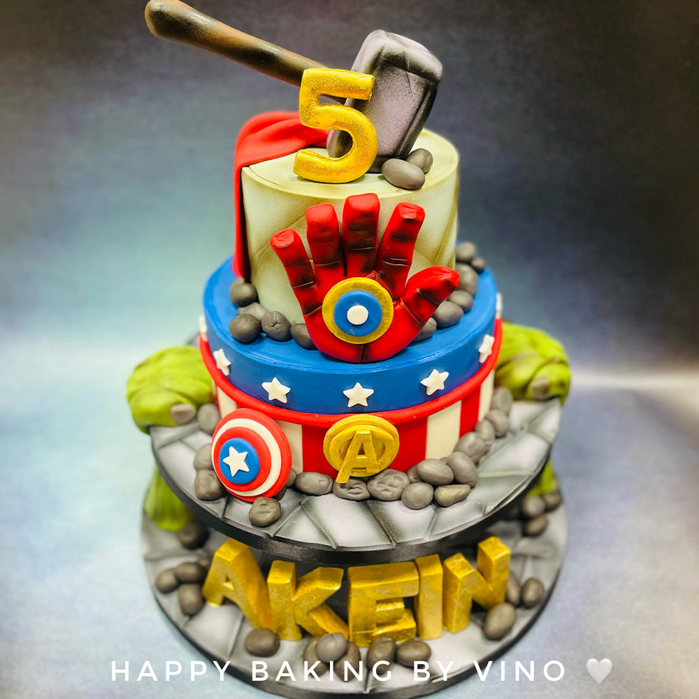 Avengers Cake 02