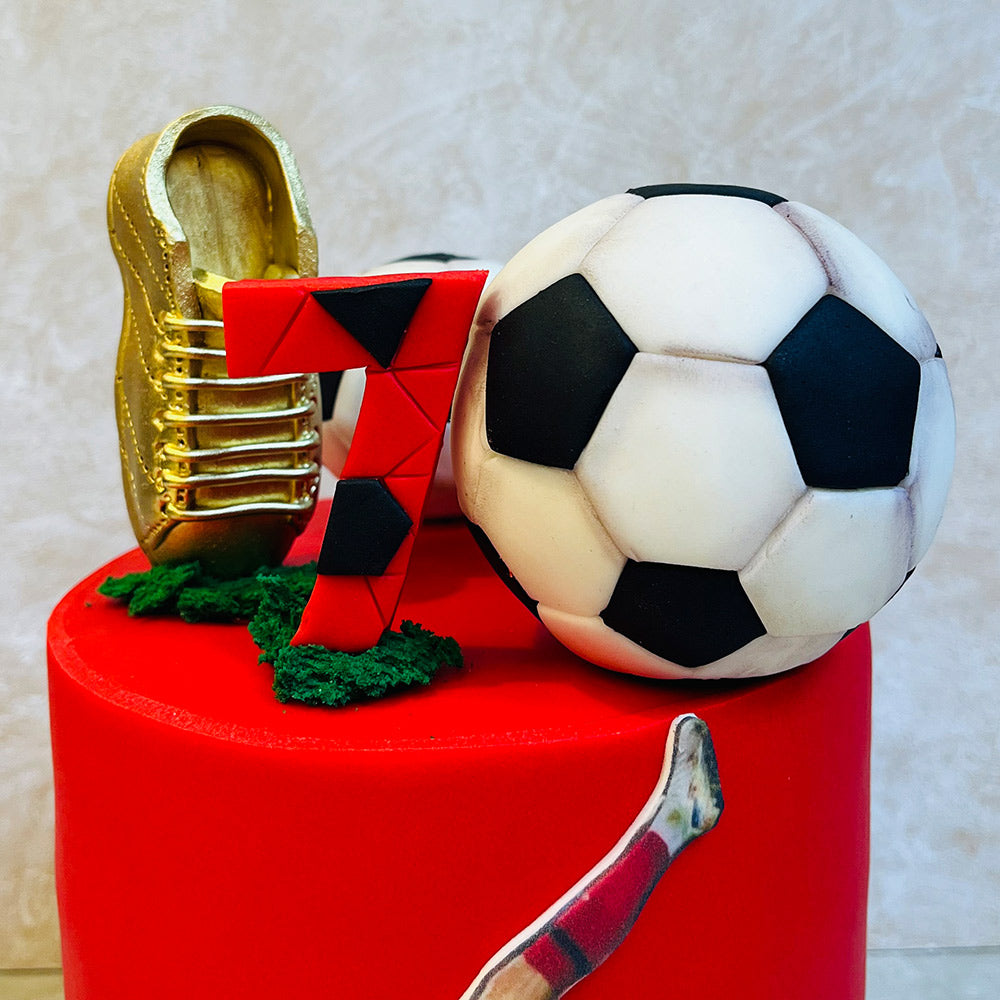 CR7’s Golden Boot Cake