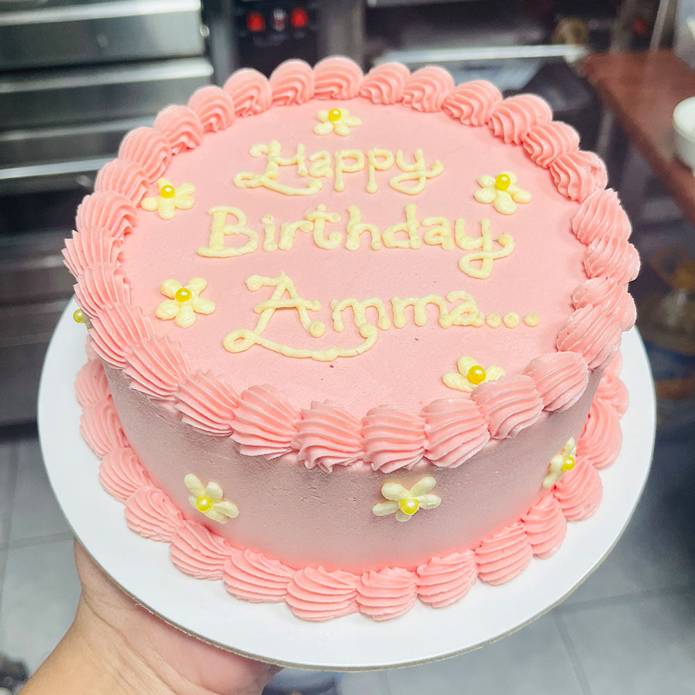 Happy Birthday Mom Cake
