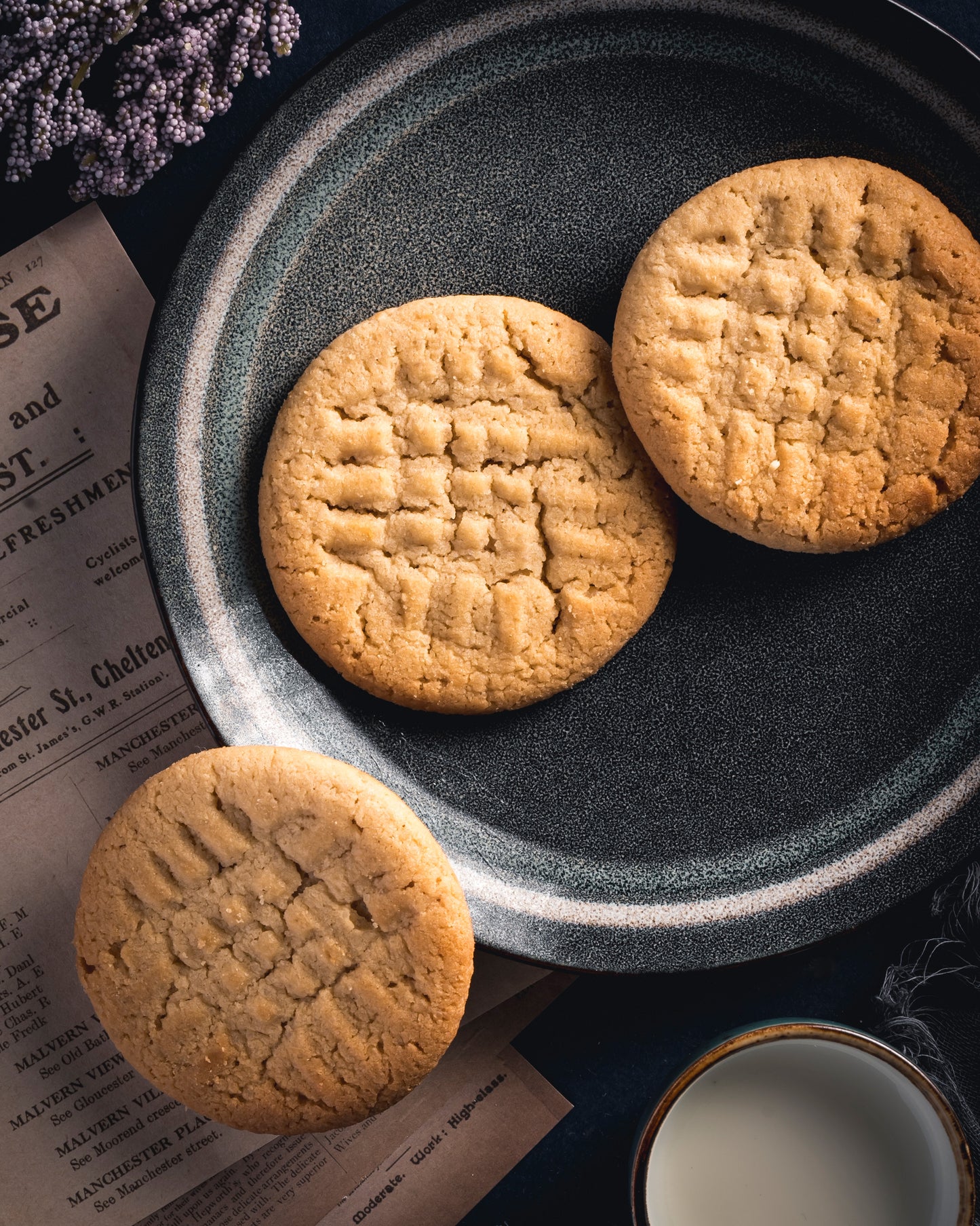 Peanut cookies