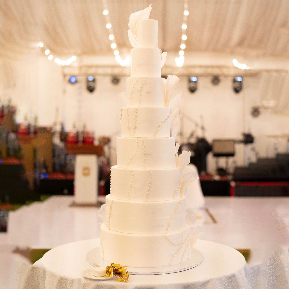 Pearls & Sails White Wedding Cake - 7 Tier