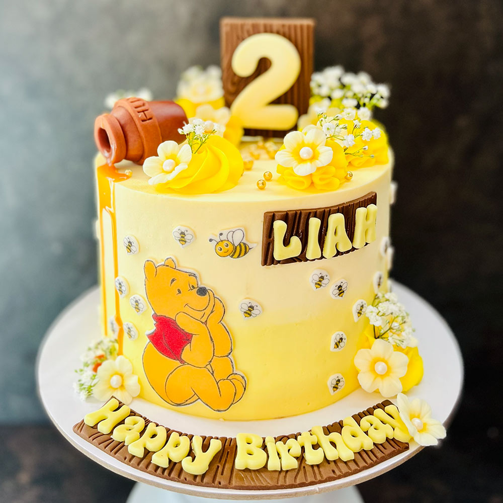 Pooh Cake
