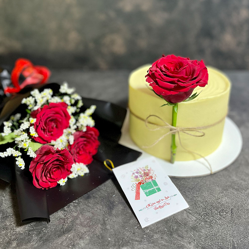 Rose Bloom Cake + Flower Bouquet