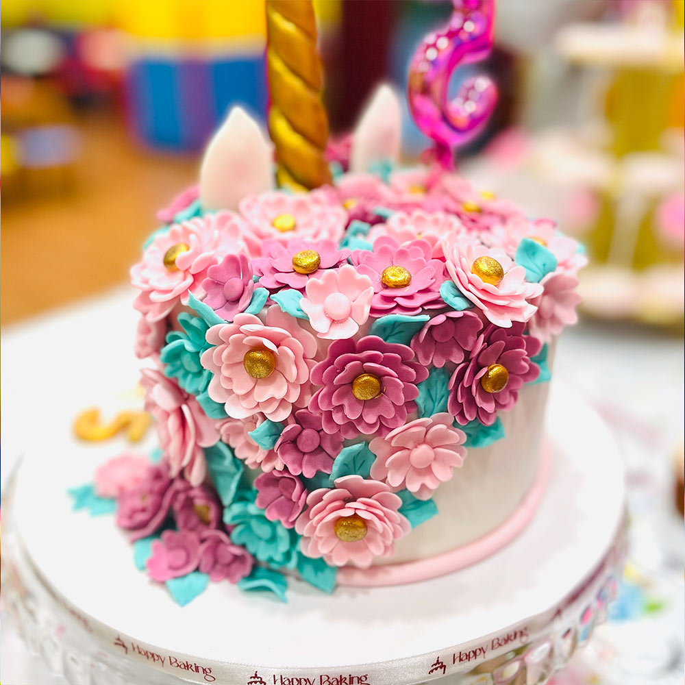 Unicorn & Flowers Cake